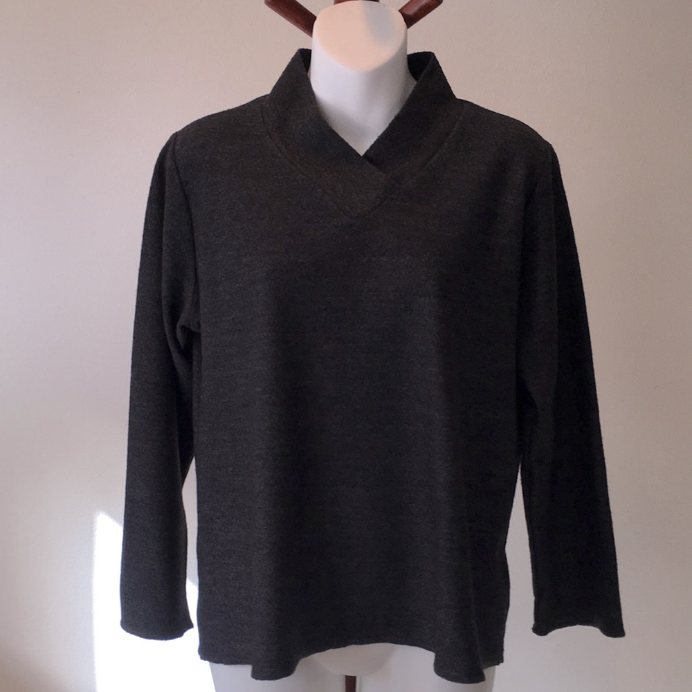 ONA Chic & Sophisticated Top!